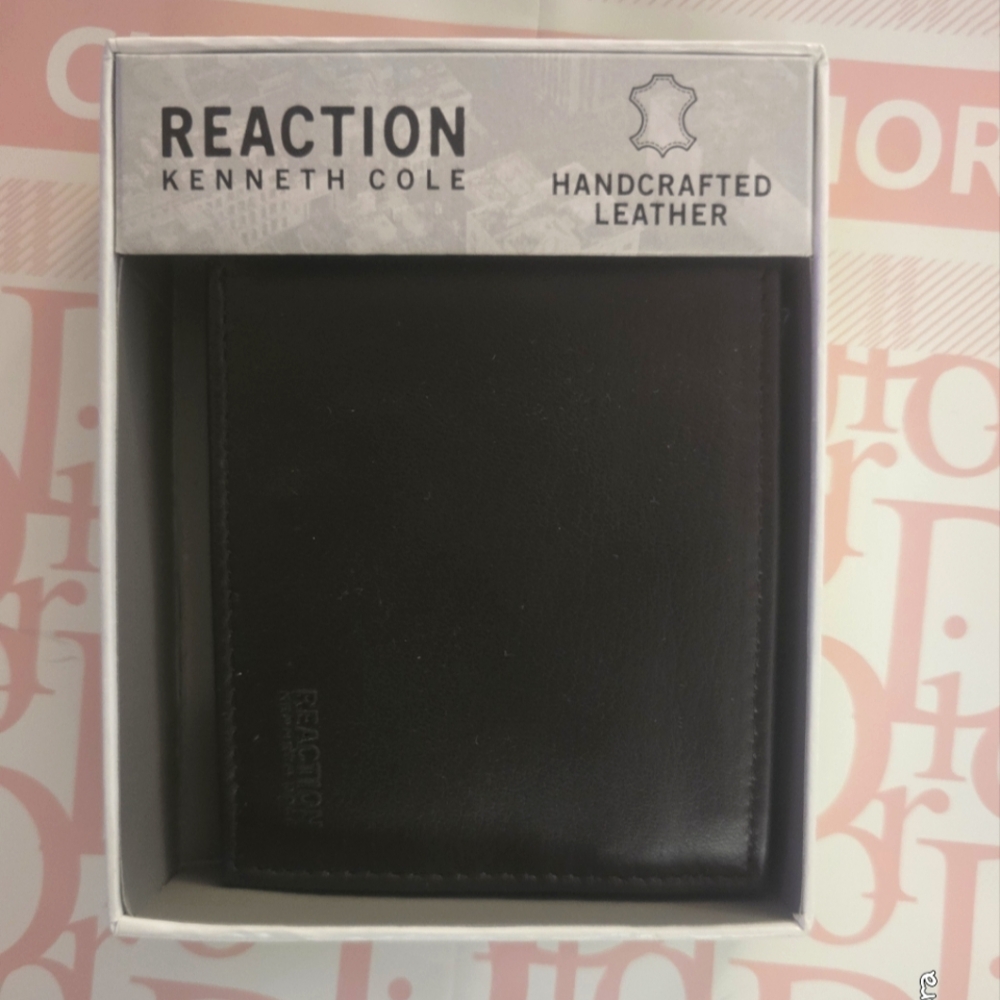 Kenneth Cole Reaction Brown Wallet NIB